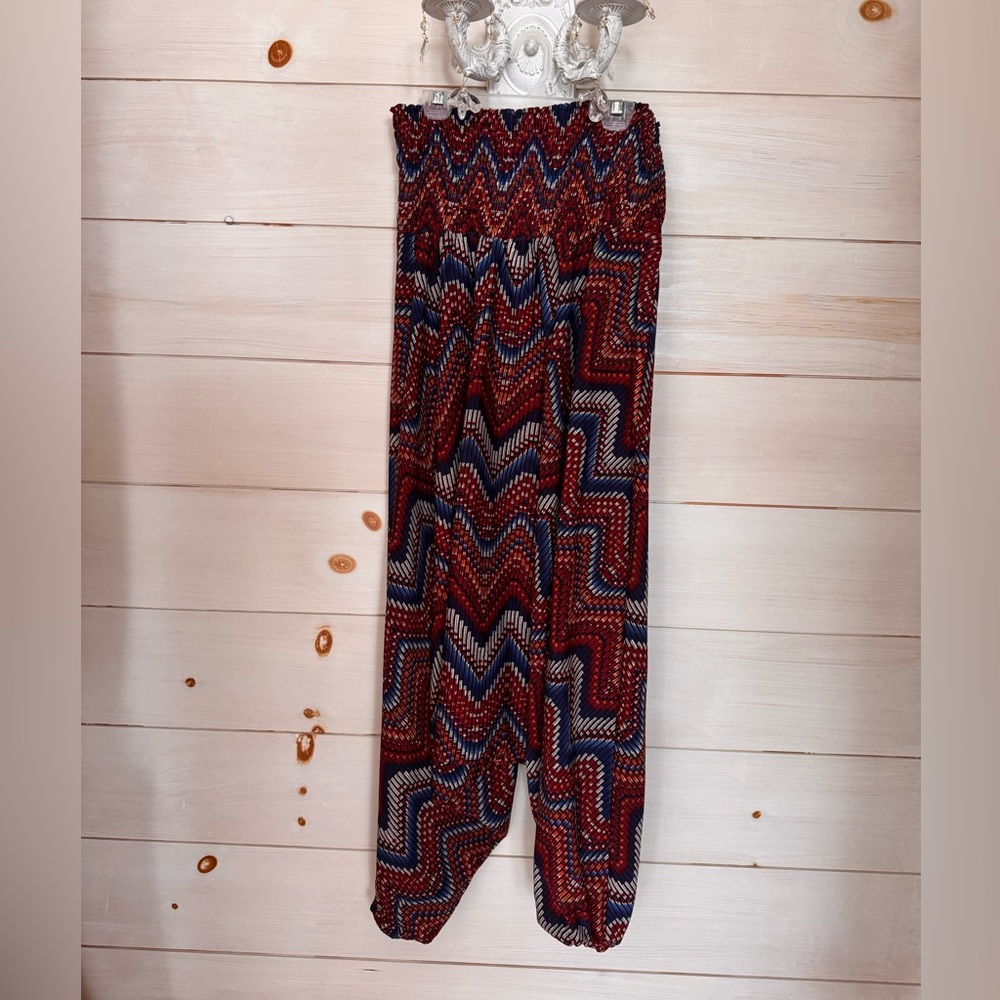 Vibrant Zigzag Women's Wide Leg Pants